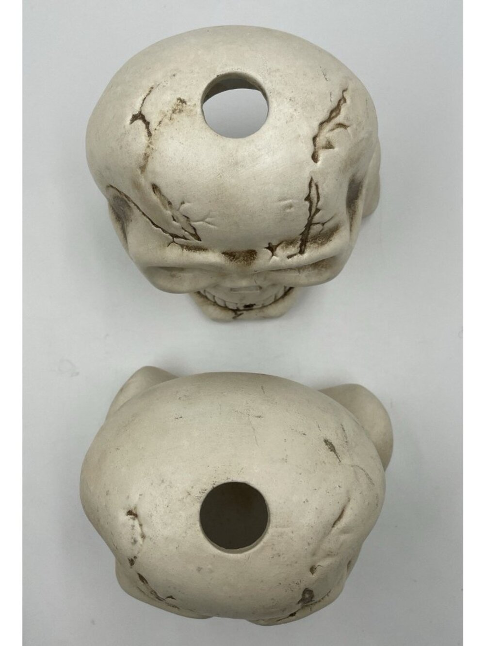 Vintage Skull & Crossbones Candle Holder Spooky Hollow Halloween Pirate Decor - Picture 6 of 10